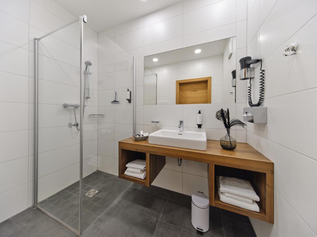 Hofwirthotel Sankt Martin im Innkreis エクステリア 写真