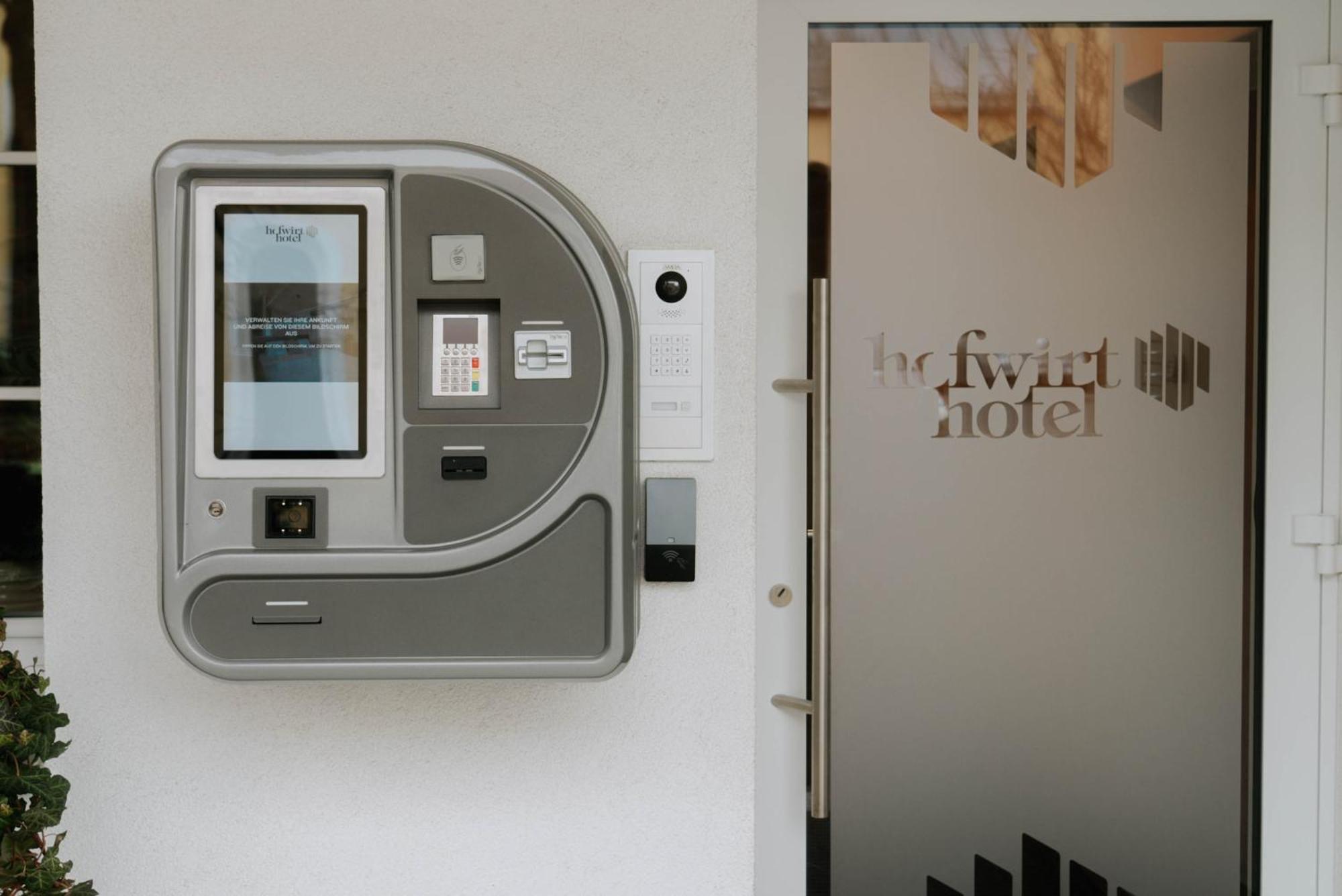 Hofwirthotel Sankt Martin im Innkreis エクステリア 写真